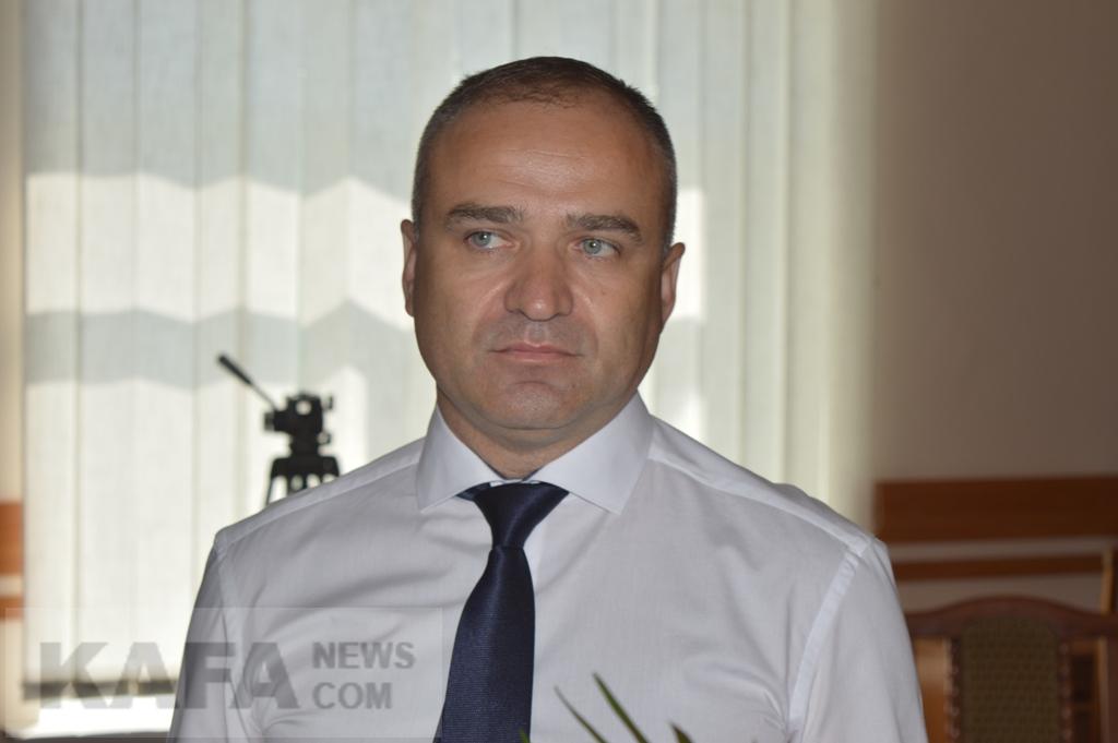 Фото новости - Глава администрации Феодосии Станислав Крысин рассказал, покинет ли он свой пост в ближайшее время