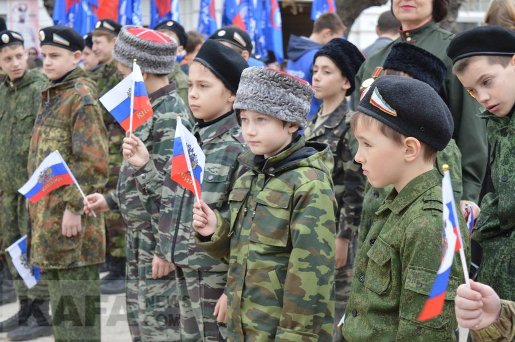 Фото - В Феодосии с размахом отметили День воссоединения Крыма с Россией (видео)