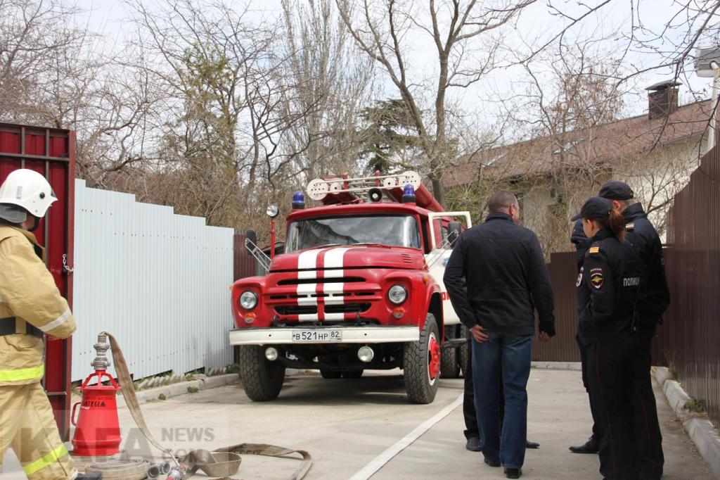 Фото - В Крыму спецслужбы проверяли информацию о минировании Дома творчества «Коктебель»