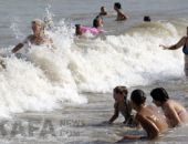 В Феодосии морская вода греется, но она в норме