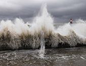 В Крыму шторм убил еще троих