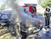 В Симферополе на улице загорелась иномарка