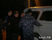 В Крыму контрактники с пистолетом пытались ограбить водителя иномарки