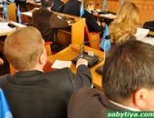 Мэру Симферополя показали депутатов-осьминогов
