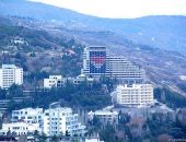 Гигантское граффити в Крыму постепенно исчезает