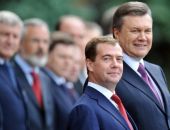 Януковича одарили на Рождество