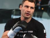 Кличко вновь уверенно победил