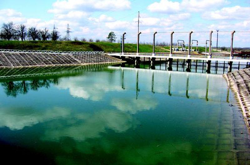 Вода хозяйств. Водохранилище для орошения. Источник орошения. Водоем для полива полей. Ирригационные водоемы.