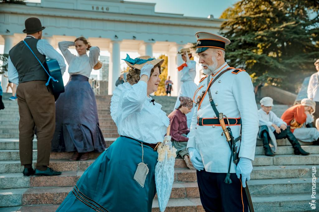 Образ прошлого в настоящем. Севастополь военно исторический фестиваль. Реконструкторы Севастополь. Фильм про крымскую войну. Военные и послевоенные фильмы 2019.