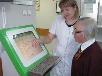 Минздрав Крыма очереди за талонами к врачам переведёт в электронную форму