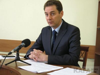 Сегодня в Феодосии ФСБ задержала главу администрации Д.Щепеткова и его зама