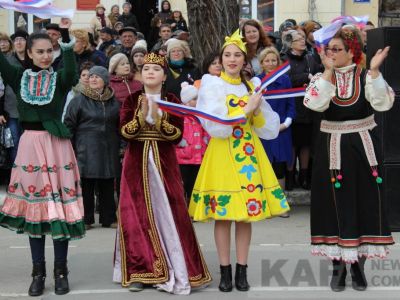 В Феодосии прошло торжественное мероприятие в честь 18 марта
