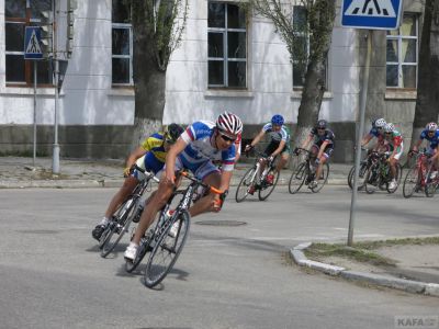 В Феодосии сегодня начался чемпионат России по велоспорту