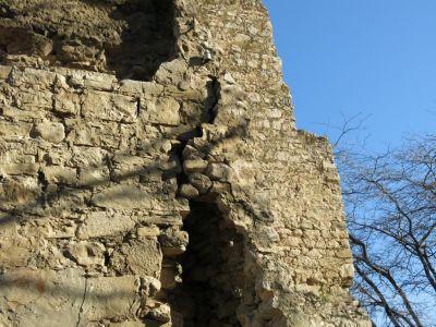 Когда отреставрируют башню Константина в Феодосии? 