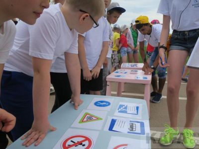 В Феодосии прошла школьная эстафета «Дорожная азбука»