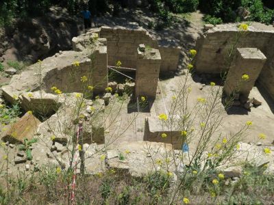  Под Судаком продолжаются раскопки древнего армянского храма