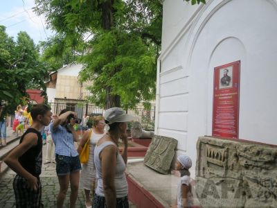 В Феодосии открыли памятный знак И. К. Айвазовскому 
