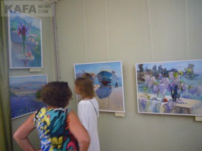 В Феодосии открылась выставка картин Анны Давыдченко 