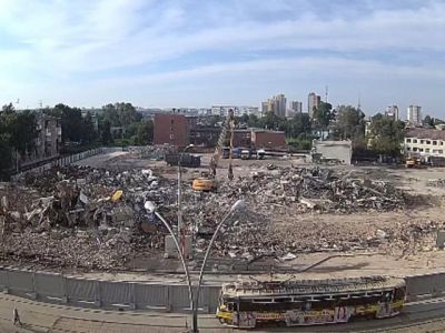 Снос сгоревшего торгового здания "Зимняя вишня" в Кемерово завершен
