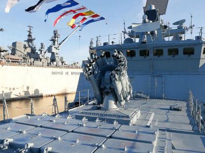 Черноморский фрегат с ракетами "Калибр" отправился в Средиземноморье