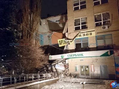 В Новочеркасске частично обрушилось четырехэтажное здание