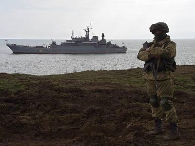 В Крыму на Опуке снова проходят масштабные учения ВДВ, ВМФ и авиации