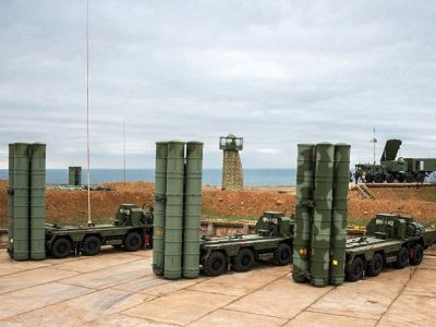 Расчеты С-400 учатся сбивать крылатые ракеты в Крыму