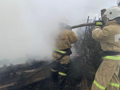 Вчера на пожаре в Феодосии спасли женщину