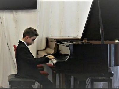 Феодосийский школьник стал лауреатом Международного конкурса инструментального творчества «Зальцбургские Звезды»