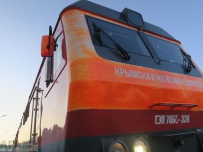 В Феодосию прибыл первый поезд «Таврия» из Москвы (видео)