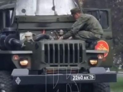 В Кемерово во время парада загорелся военный автомобиль