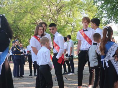 Последний  звонок 2021 года в школе-гимназии №5 г.Феодосия (видео)