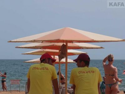 Феодосия: золотое лето на Золотом пляже