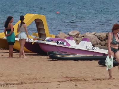 Феодосия: золотое лето на Золотом пляже