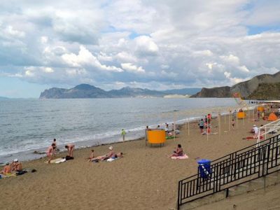 Феодосия попала в ТОП-10 рейтинга чистых пляжей России
