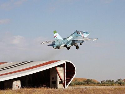 На "наземном авианосце" в Крыму подготовят два авиаполка летчиков