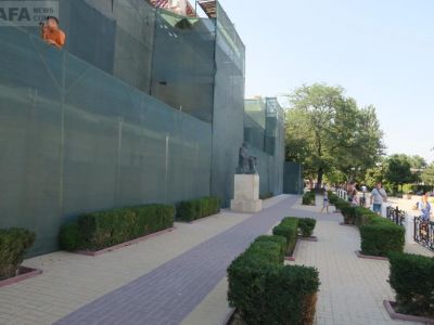 Все картины Айвазовского во время ремонта находятся в галерее 