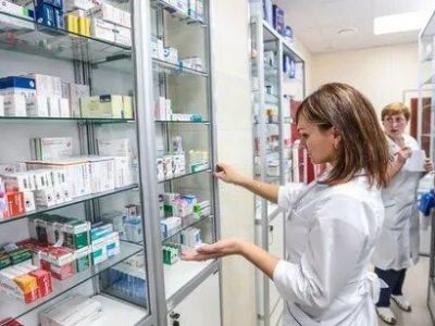Аптека в Крыму завышала цены на лекарства