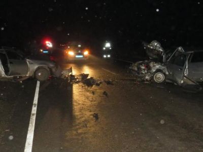 ДТП в Крыму: в Нижнегорском районе столкнулись два авто, пострадали 10 человек (фото)