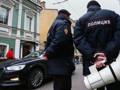 Госдума России разрешила полиции вскрывать автомобили и жилища  