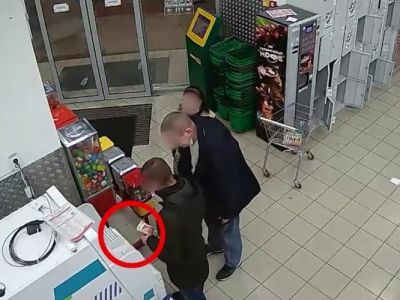 Полицейские задержали забравшего чужие деньги из банкомата ялтинца