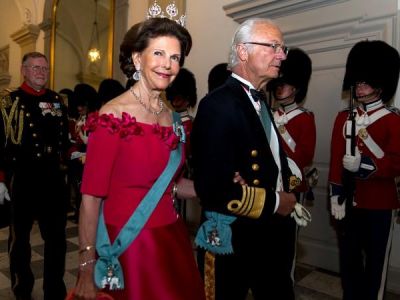 Король и королева Швеции заразились COVID-19 после трех прививок