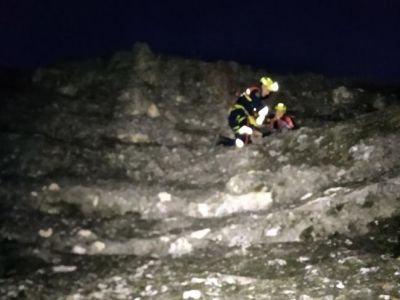 В Крыму спасатели эвакуировали подростка с отвесной скалы