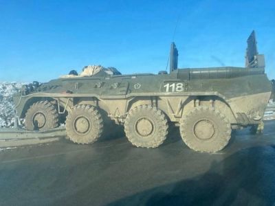 В Крыму на трассе «Таврида» случилась авария с участием военной бронетехники (фото)