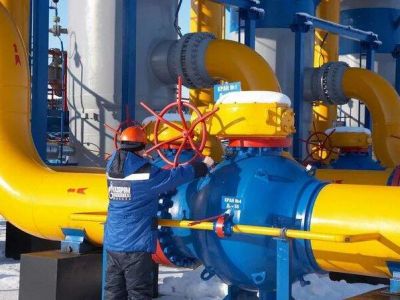 "Газпром" требует увеличить цены на газ для Польши задним числом