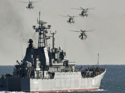 В Черном море начались комплексные учения ВМФ России