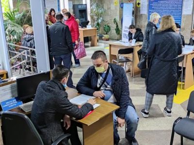 В Феодосии прошла весенняя «Ярмарка вакансий-2022» 