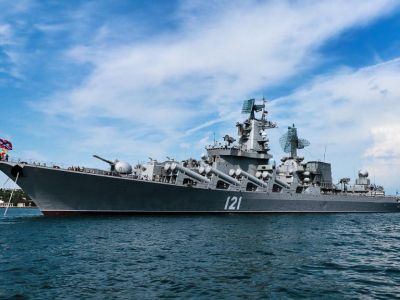 Минобороны сообщило о 27 пропавших и одном погибшем моряке на крейсере "Москва"