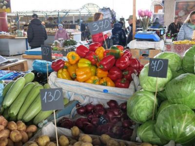 На рынке в Симферополе не соблюдают государственные цены