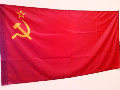 Депутат Госдумы от Крыма предложил сделать флаг СССР новым флагом России